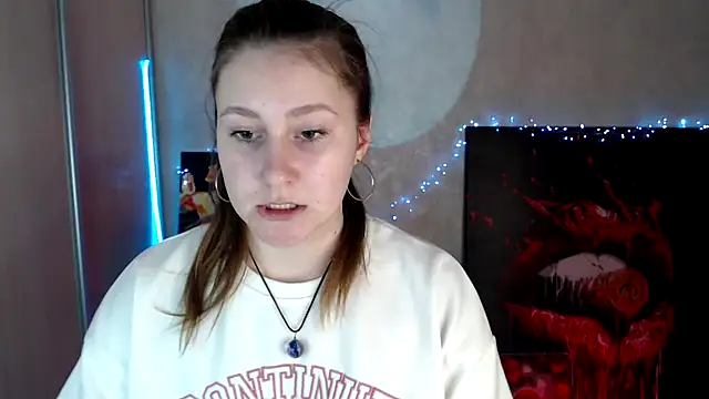 Snapshot of Milka_kamila chatting on May 1, 2026, 12:21 pm Milka kamila online show from May 1, 2026, 12:21 pm
