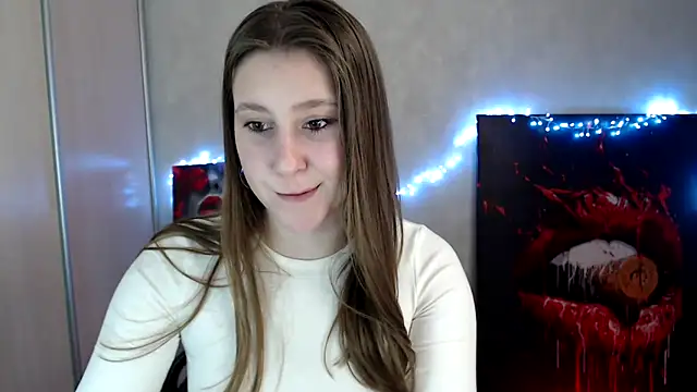 Snapshot of Milka_kamila chatting on April 5, 2026, 12:01 pm Milka kamila online show from April 5, 2026, 12:01 pm