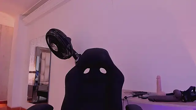 Snapshot of AnnaraLein chatting on October 24, 2025, 3:38 am AnnaraLein online show from October 24, 2025, 3:38 am