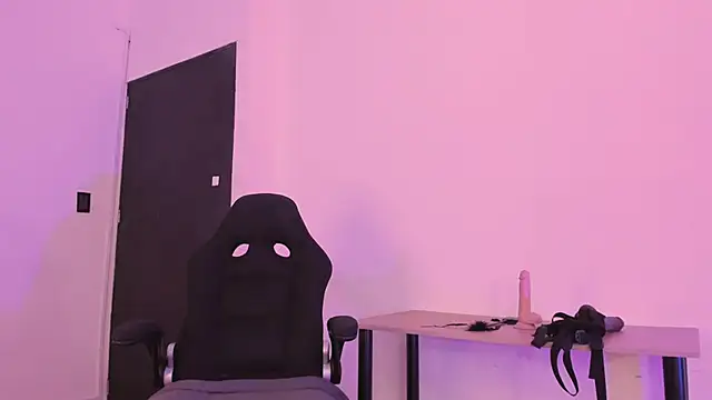 Snapshot of AnnaraLein chatting on October 22, 2025, 3:28 am AnnaraLein online show from October 22, 2025, 3:28 am