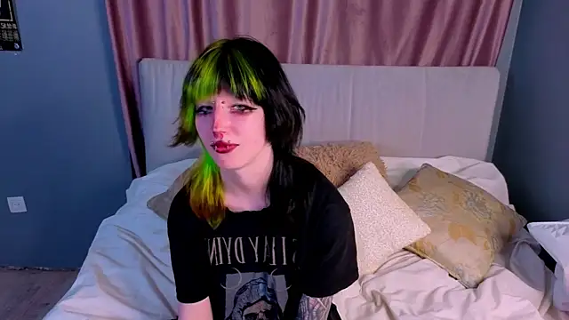 Snapshot of KandraCruser chatting on October 16, 2025, 8:06 pm KandraCruser online show from October 16, 2025, 8:06 pm