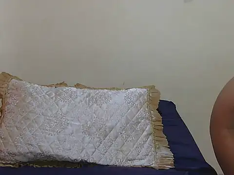 SexyBubbles1 online show from October 5, 2025, 7:54 am