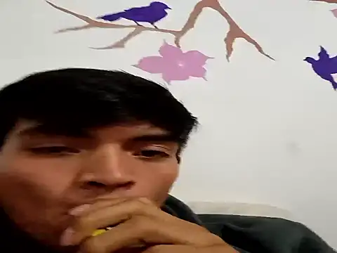 Snapshot of DavidVergagigante420 chatting on December 15, 2025, 3:23 am DavidVergagigante420 online show from December 15, 2025, 3:23 am