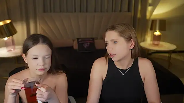 Tiana Princesss online show from December 4, 2025, 3:22 pm