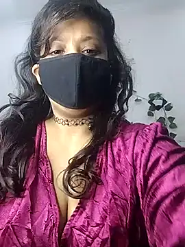 Snapshot of aliyaa9900 chatting on October 24, 2025, 11:20 am aliyaa9900 online show from October 24, 2025, 11:20 am