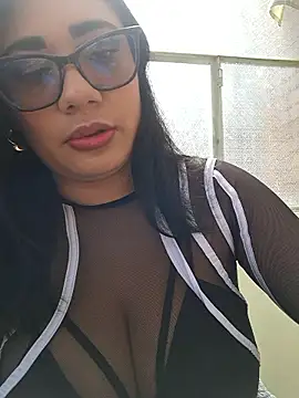 Snapshot of Monse--145 chatting on November 11, 2025, 2:34 pm Monse--145 online show from November 11, 2025, 2:34 pm