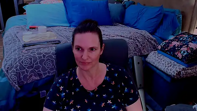 ninajaymes online show from June 17, 2026, 1:27 am