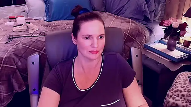Snapshot of ninajaymes chatting on February 4, 2025, 1:45 am ninajaymes online show from February 4, 2025, 1:45 am