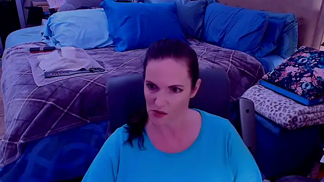 ninajaymes online show from May 4, 2026, 9:39 pm