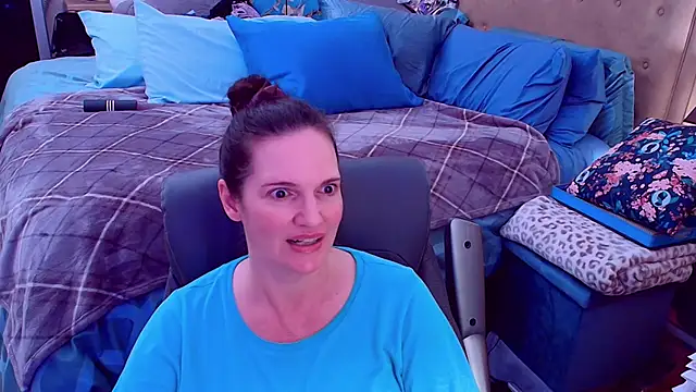 ninajaymes online show from February 17, 2026, 11:57 pm