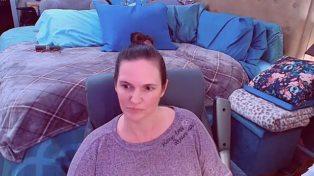 ninajaymes online show from February 9, 2026, 9:02 pm