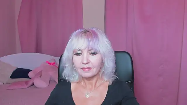 Snapshot of MissVall chatting on September 17, 2025, 3:47 pm MissVall online show from September 17, 2025, 3:47 pm