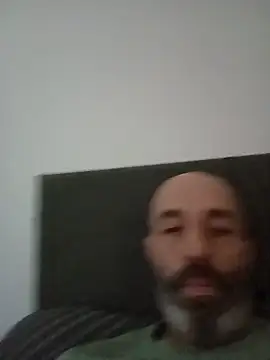 Snapshot of Winter86mark chatting on June 19, 2026, 10:43 am Winter86mark online show from June 19, 2026, 10:43 am