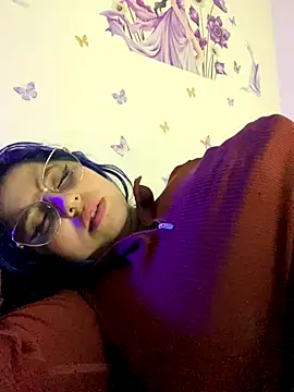 Snapshot of honeyviviss chatting on September 11, 2025, 1:05 am honeyviviss online show from September 11, 2025, 1:05 am