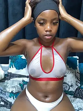 Snapshot of Littlebunny33 chatting on June 10, 2026, 11:28 pm Littlebunny33 online show from June 10, 2026, 11:28 pm