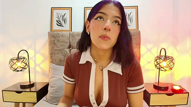 Dulce Bella  online show from March 23, 2026, 3:39 am