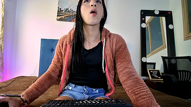 Snapshot of Jenny_Sweet1 chatting on November 8, 2025, 1:36 pm Jenny Sweet1 online show from November 8, 2025, 1:36 pm