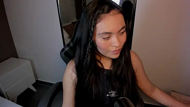 Snapshot of allie_bruce chatting on July 28, 2026, 7:50 pm allie bruce online show from July 28, 2026, 7:50 pm