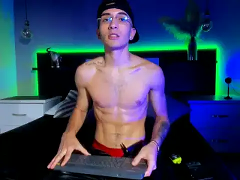 eriikjoness online show from November 29, 2025, 9:15 pm