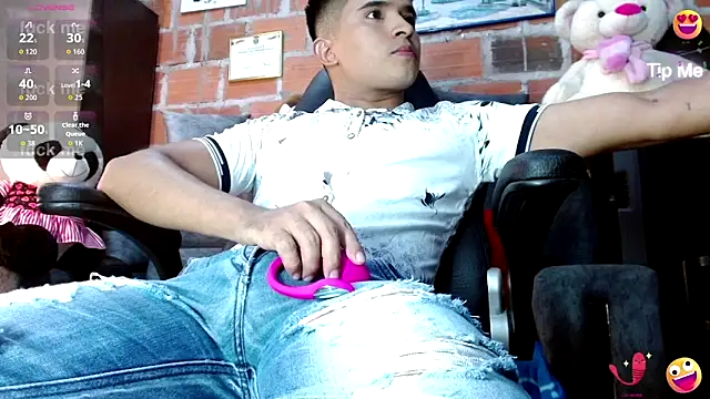 DayroDuran online show from June 12, 2026, 7:22 pm