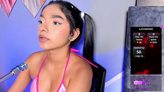 lau-hot online show from October 5, 2025, 1:35 pm