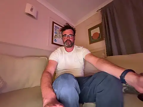 CyprioteWhitefly online show from May 9, 2026, 9:29 pm