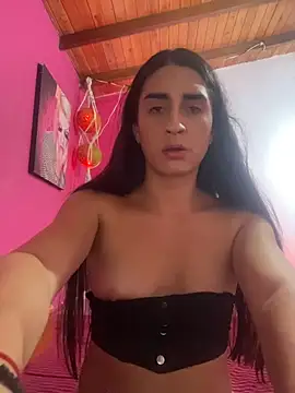 lola diez online show from October 22, 2025, 3:17 am