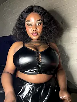 QUEEN NOBUHLE 777 online show from October 17, 2025, 5:48 pm