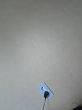 Snapshot of sklkeee05 chatting on November 25, 2025, 6:14 am sklkeee05 online show from November 25, 2025, 6:14 am