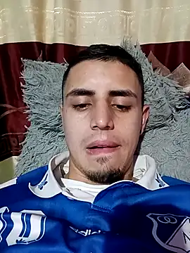 Snapshot of 1C2AM22 chatting on October 28, 2025, 2:23 am 1C2AM22 online show from October 28, 2025, 2:23 am