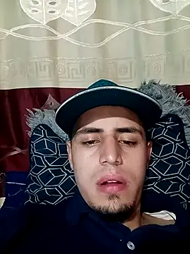 Snapshot of 1C2AM22 chatting on October 15, 2025, 2:43 am 1C2AM22 online show from October 15, 2025, 2:43 am