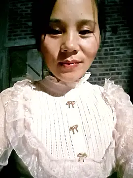 Snapshot of Suni2345 chatting on September 10, 2025, 1:43 pm Suni2345 online show from September 10, 2025, 1:43 pm