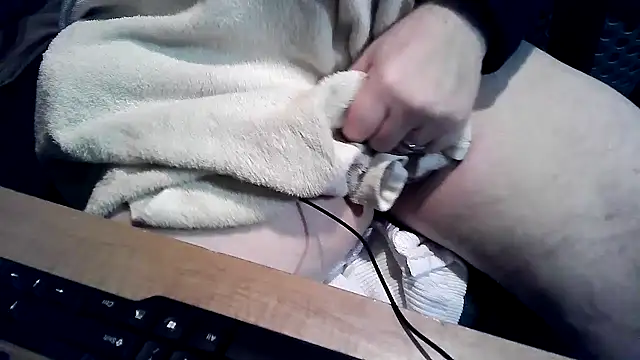 Snapshot of georgew62 chatting on February 28, 2026, 8:41 pm georgew62 online show from February 28, 2026, 8:41 pm