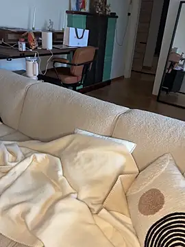 SophiiaStarr online show from October 12, 2025, 3:35 pm