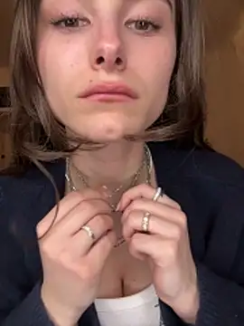 SophiiaStarr online show from March 8, 2026, 7:06 pm