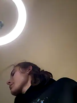 SophiiaStarr online show from October 26, 2025, 6:08 pm