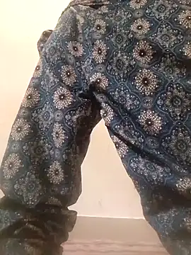 Riya patola online show from October 3, 2025, 5:31 am