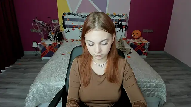 AnnaStills online show from October 23, 2025, 11:42 am