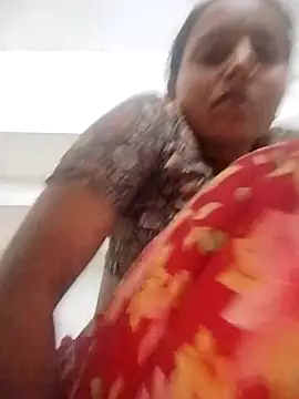 Snapshot of Sonam_shinde chatting on April 18, 2026, 7:40 pm Sonam shinde online show from April 18, 2026, 7:40 pm