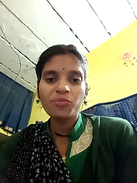 Snapshot of Punam_jindal chatting on February 8, 2026, 3:37 am Punam jindal online show from February 8, 2026, 3:37 am