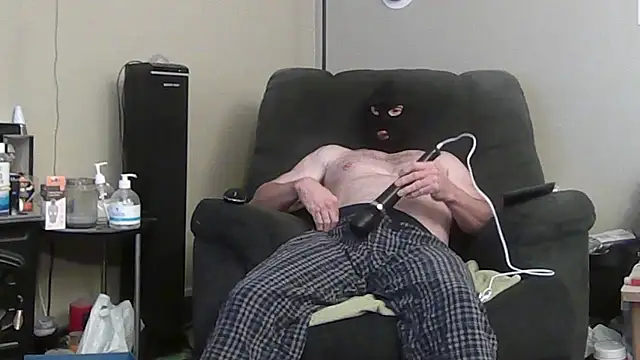 Snapshot of bigman1947 chatting on November 26, 2025, 1:27 am bigman1947 online show from November 26, 2025, 1:27 am