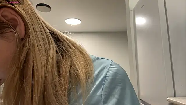 Denni Spilber online show from February 5, 2026, 4:36 pm