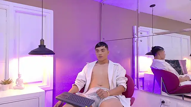 AAronBaker  online show from April 13, 2026, 7:29 pm