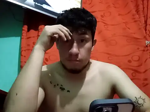 Snapshot of True_Di chatting on October 21, 2025, 2:00 am True Di online show from October 21, 2025, 2:00 am