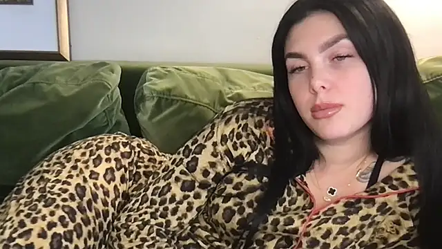 stacywithu online show from November 24, 2025, 7:25 pm