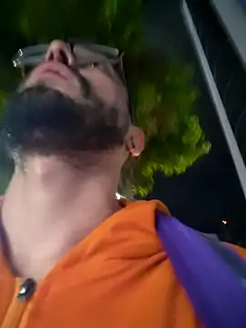 Snapshot of DanteWinter chatting on October 21, 2025, 2:33 am DanteWinter online show from October 21, 2025, 2:33 am