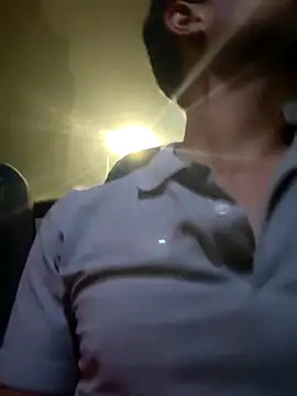 DanteWinter online show from December 4, 2025, 2:21 am