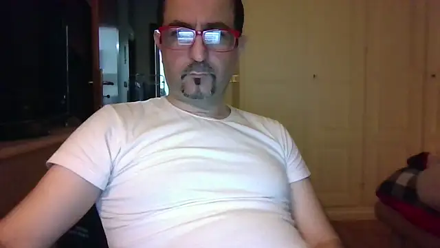 Snapshot of max_im69 chatting on May 22, 2026, 8:40 pm max im69 online show from May 22, 2026, 8:40 pm