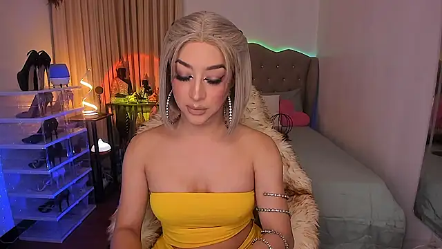 Dream Goddess online show from March 13, 2026, 12:10 pm