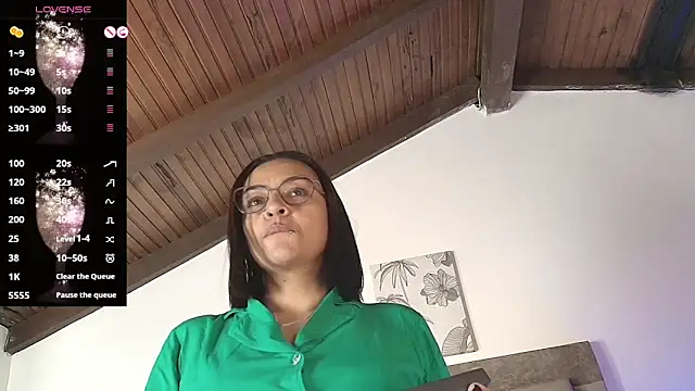 perla77 online show from October 26, 2025, 1:17 am